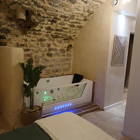 Escapade Romantique Ardechoise Апартаменты