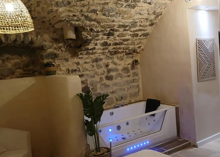 Escapade Romantique Ardechoise فيلنوف دي بيرغ